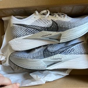 Nike ZOOMX VAPORFLY NEXT% 3 size 8.5